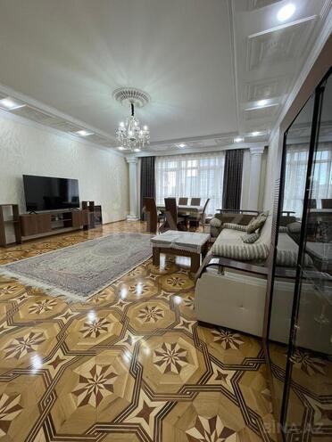Satılır 3 otaqlı köhnə tikili 115 m², Nəsimi r., photo 1 from 24