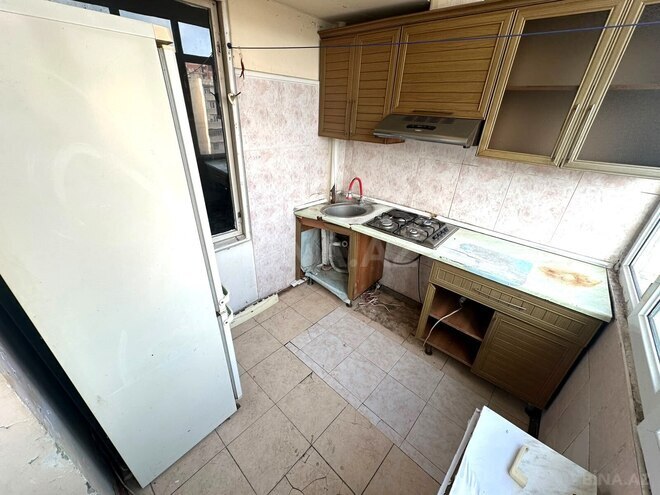 Продается 2-комн. вторичка 50 м², м. Гянджлик, photo 11 from 12