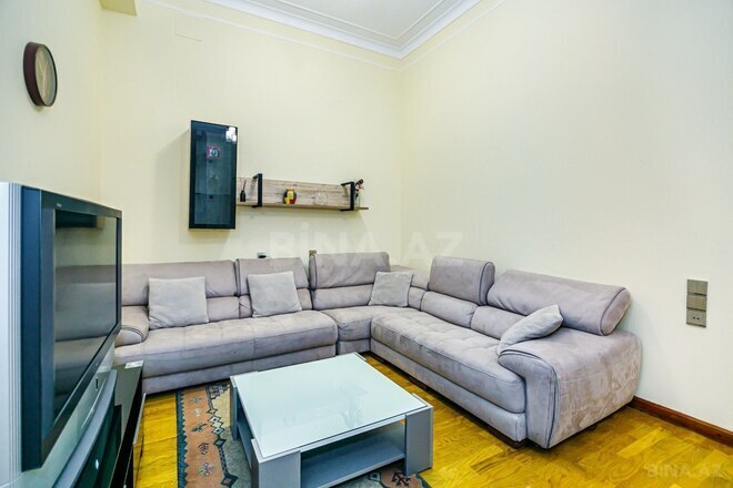 Сдаётся 4-комн. вторичка 145 м², м. Сахил, photo 8 from 32