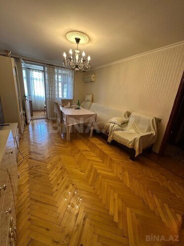 Продаётся 3-комн. вторичка 75 м², м. Элмляр Академиясы, photo 1 from 18