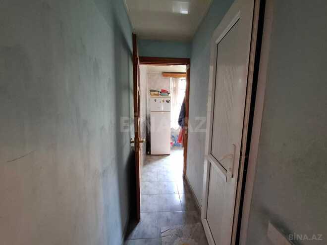 Продаётся 3-комн. вторичка 70 м², м. Кара Караев, photo 6 from 13