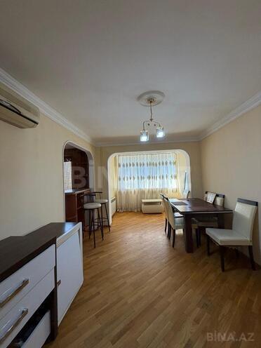 Satılır 2 otaqlı köhnə tikili 51 m², Xalqlar Dostluğu m., photo 6 from 20