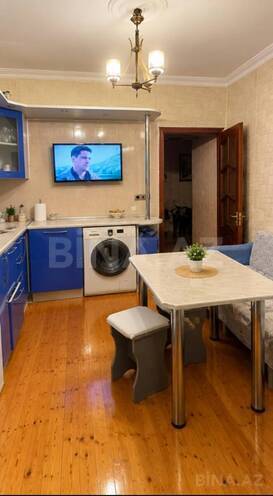 Satılır 4 otaqlı köhnə tikili 100 m², Bakıxanov q., photo 10 from 13