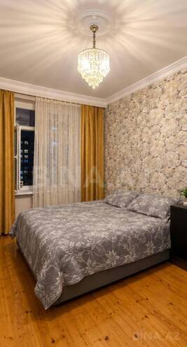 Satılır 4 otaqlı köhnə tikili 100 m², Bakıxanov q., photo 8 from 13