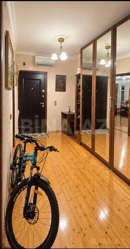 Satılır 4 otaqlı köhnə tikili 100 m², Bakıxanov q., photo 6 from 13