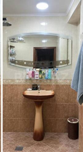 Satılır 4 otaqlı köhnə tikili 100 m², Bakıxanov q., photo 11 from 13