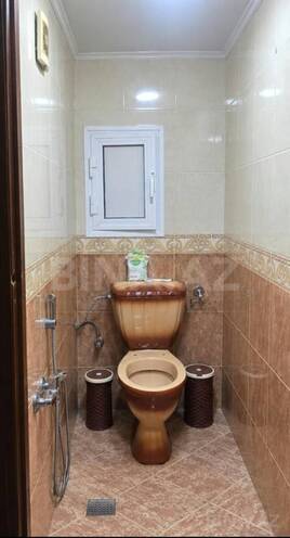 Satılır 4 otaqlı köhnə tikili 100 m², Bakıxanov q., photo 12 from 13