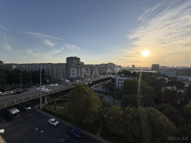 Satılır 3 otaqlı köhnə tikili 90 m², Nərimanov r., photo 3 from 13