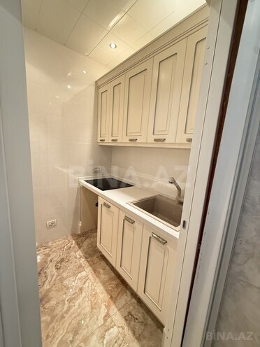 Продаётся 4-комн. новостройка 233 м², м. Низами, photo 24 from 28