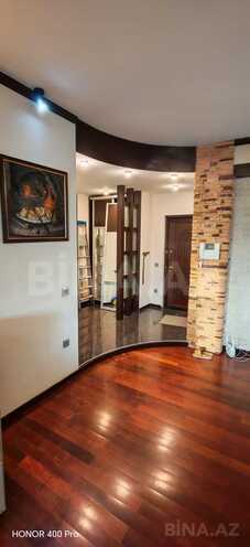 Сдаётся 3-комн. новостройка 140 м², м. Низами, photo 1 from 29
