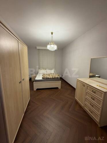 Satılır 8 otaqlı həyət evi/bağ evi 400 m², Şüvəlan q., photo 21 from 32