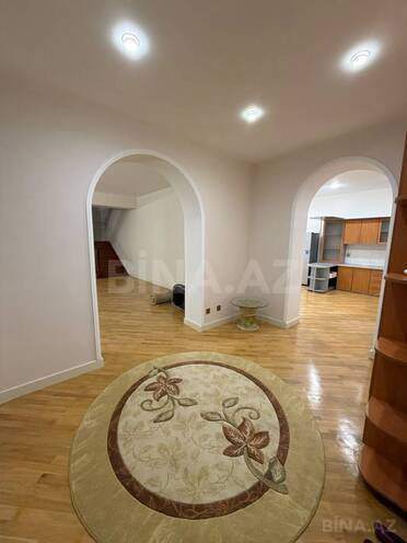 Satılır 8 otaqlı həyət evi/bağ evi 400 m², Şüvəlan q., photo 26 from 32