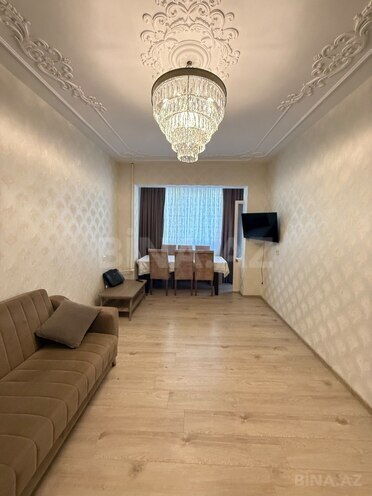 Продаётся 3-комн. вторичка 90 м², м. Ахмедлы, photo 1 from 19