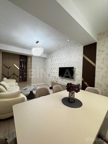 Продаётся 4-комн. новостройка 110 м², Бинагадинский р., photo 1 from 15