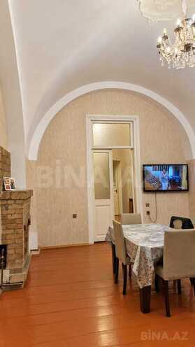 Satılır 3 otaqlı köhnə tikili 78 m², 28 May m., photo 1 from 6