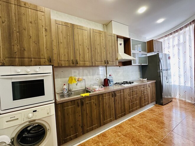 İcarəyə verilir 3 otaqlı yeni tikili 125 m², 28 May m., photo 14 from 19
