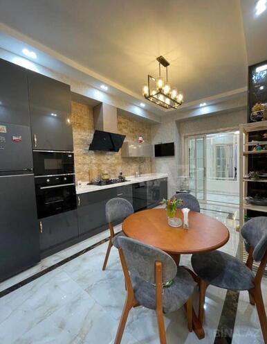 Сдается 3-комн. новостройка 140 м², м. Низами, photo 5 from 13