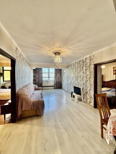 Продается 3-комн. вторичка 73 м², Насиминский  р., photo 3 from 8
