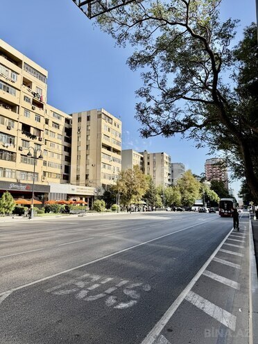 Продается 3-комн. вторичка 73 м², Насиминский  р., photo 1 from 8