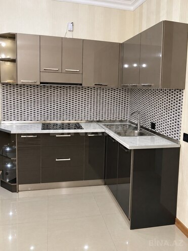 Сдается 3-комн. новостройка 115 м², Насиминский  р., photo 1 from 14