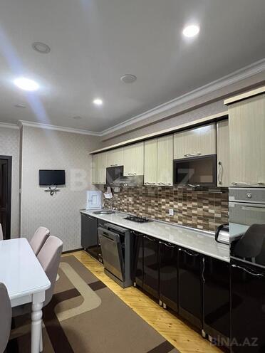 Сдается 3-комн. новостройка 90 м², м. Нефтчиляр, photo 3 from 16