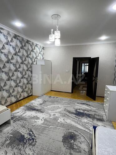 Сдается 3-комн. новостройка 90 м², м. Нефтчиляр, photo 6 from 16