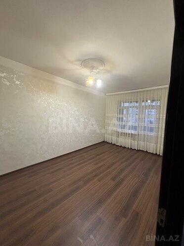 Продается 1-комн. вторичка 40 м², м. Нефтчиляр, photo 1 from 13