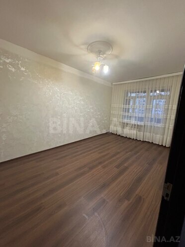 Продается 1-комн. вторичка 40 м², м. Нефтчиляр, photo 3 from 13