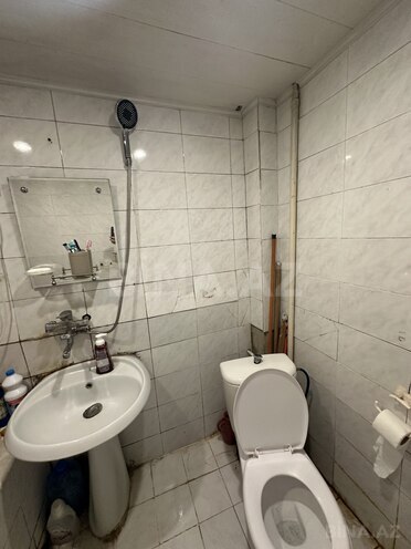 Satılır 2 otaqlı köhnə tikili 50 m², Xalqlar Dostluğu m., photo 11 from 12