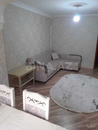 Сдается 2-комн. вторичка 60 м², м. Нефтчиляр, photo 3 from 12