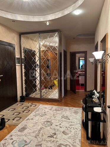 Сдаётся 3-комн. новостройка 135 м², м. Низами, photo 12 from 19