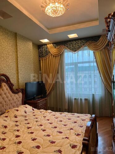 Сдаётся 3-комн. новостройка 135 м², м. Низами, photo 8 from 19