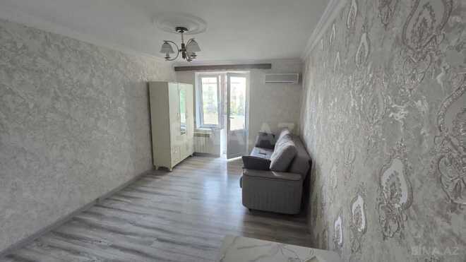 Продаётся 1-комн. вторичка 40 м², м. Кара Караев, photo 3 from 10