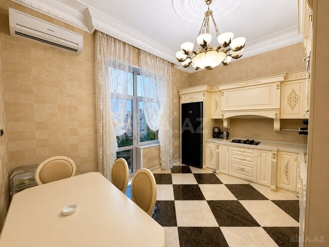 Сдаётся 3-комн. новостройка 140 м², м. 28 мая, photo 15 from 23