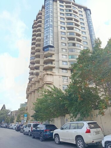 Продаётся 4-комн. новостройка 221 м², м. Низами, photo 23 from 28