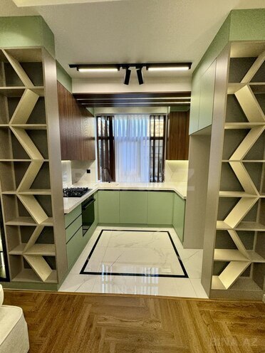 Продаётся 3-комн. новостройка 106 м², м. Ахмедлы, photo 1 from 12