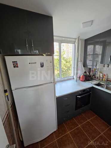 Продается 3-комн. вторичка 70 м², м. Нефтчиляр, photo 15 from 19
