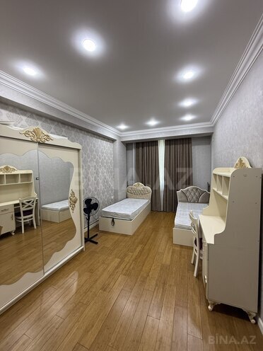 Сдаётся 4-комн. новостройка 100 м², Насиминский  р., photo 1 from 12