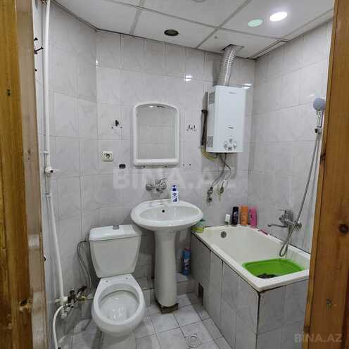 Satılır 2 otaqlı köhnə tikili 40 m², Xalqlar Dostluğu m., photo 8 from 9