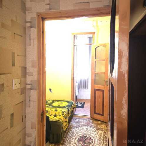 Satılır 2 otaqlı köhnə tikili 40 m², Xalqlar Dostluğu m., photo 4 from 9