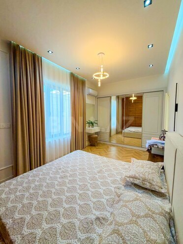 Satılır 6 otaqlı həyət evi/bağ evi 380 m², Mərdəkan q., photo 15 from 21