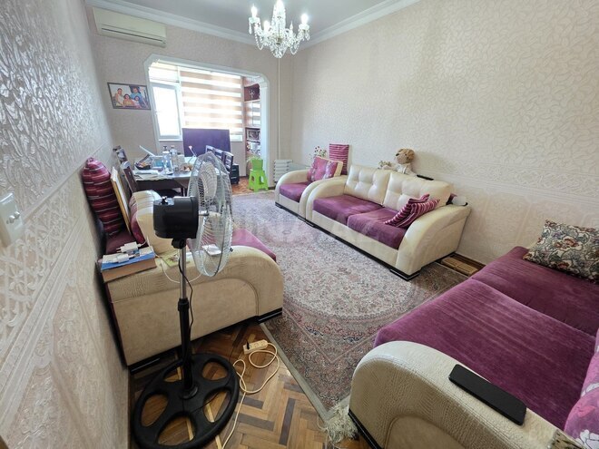 Продаётся 3-комн. вторичка 90 м², м. Мемар Аджеми, photo 1 from 8