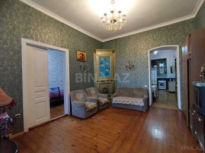 Satılır 3 otaqlı köhnə tikili 75 m², M.Ə.Rəsulzadə q., photo 7 from 19