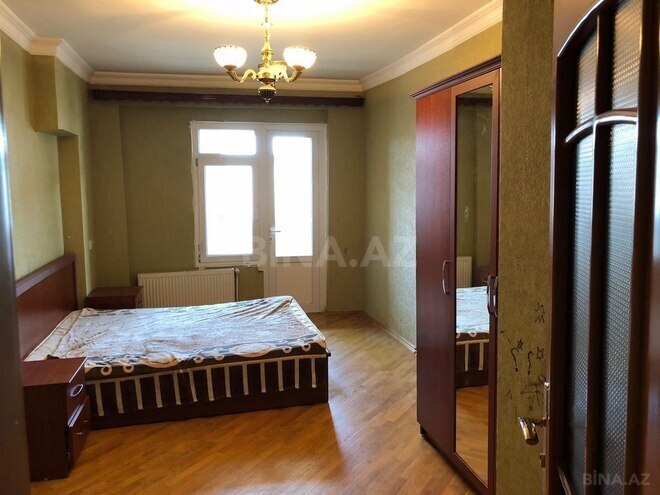 Satılır 5 otaqlı köhnə tikili 110 m², Xalqlar Dostluğu m., photo 5 from 20