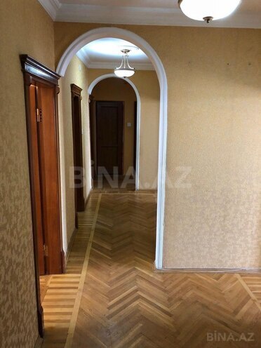 Satılır 5 otaqlı köhnə tikili 110 m², Xalqlar Dostluğu m., photo 12 from 20