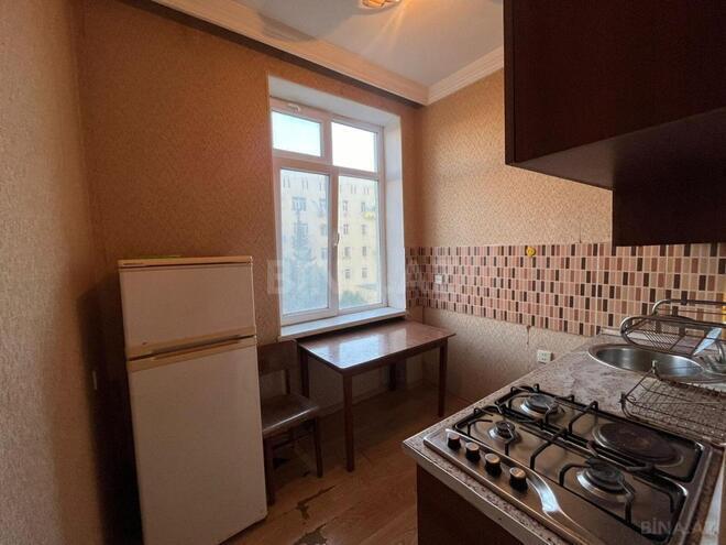 Продаётся 1-комн. вторичка 40 м², м. Кара Караев, photo 8 from 13