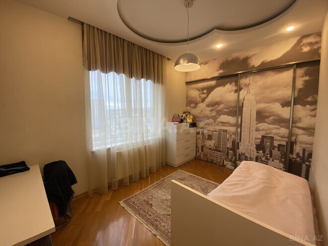 Сдается 4-комн. новостройка 160 м², Насиминский  р., photo 12 from 18