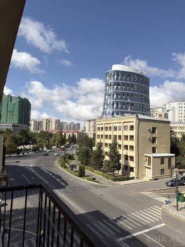 Сдается 1-комн. вторичка 32 м², м. Элмляр Академиясы, photo 6 from 8