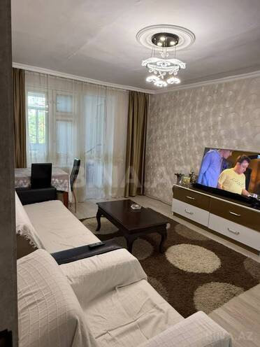 Продаётся 2-комн. вторичка 60 м², м. Элмляр Академиясы, photo 1 from 11