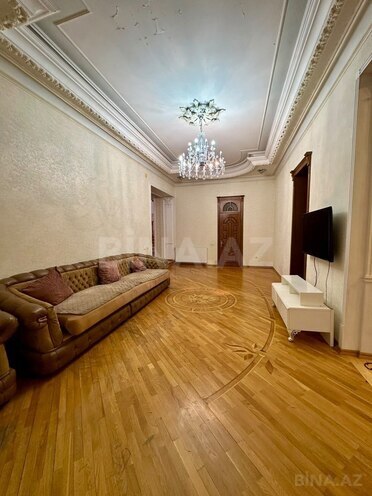 Продаётся 12-комн. дом/дача 550 м², м. Насими, photo 8 from 32